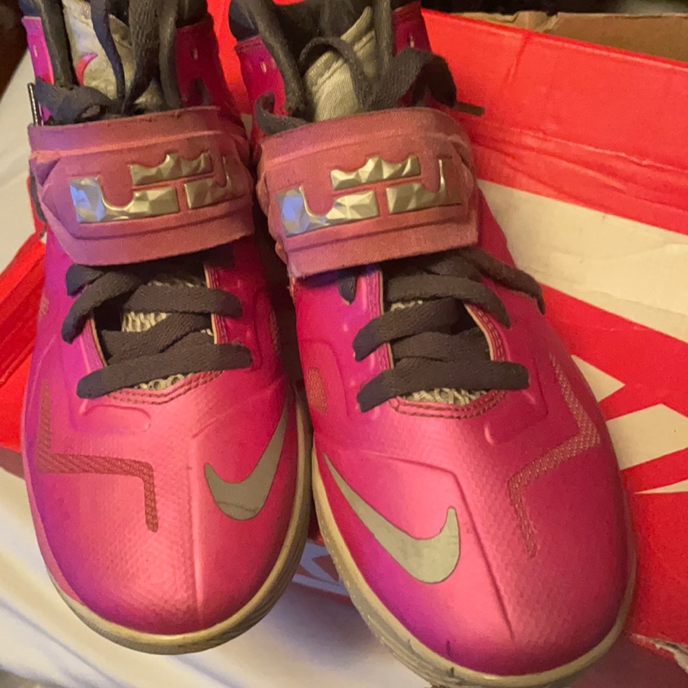 Lebron Zoom Soldier 7 ‘Kay Yow’ 9/10 condition
